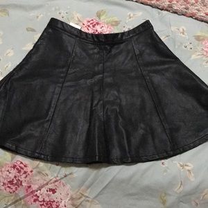 Faux leather mini skirt